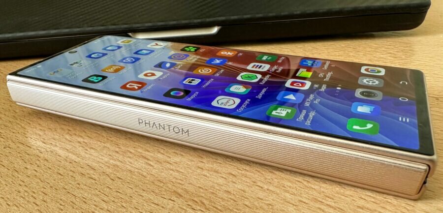 Обзор смартфона Tecno PHANTOM V Fold: раскладной формат идет в народ