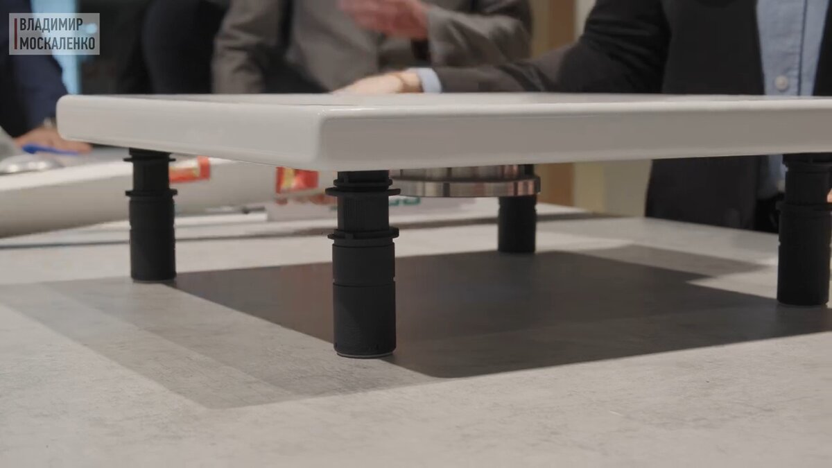Cистема ножек для поддонов – BetteLevel, выставка ISH 2023, фото Владимир Москаленко