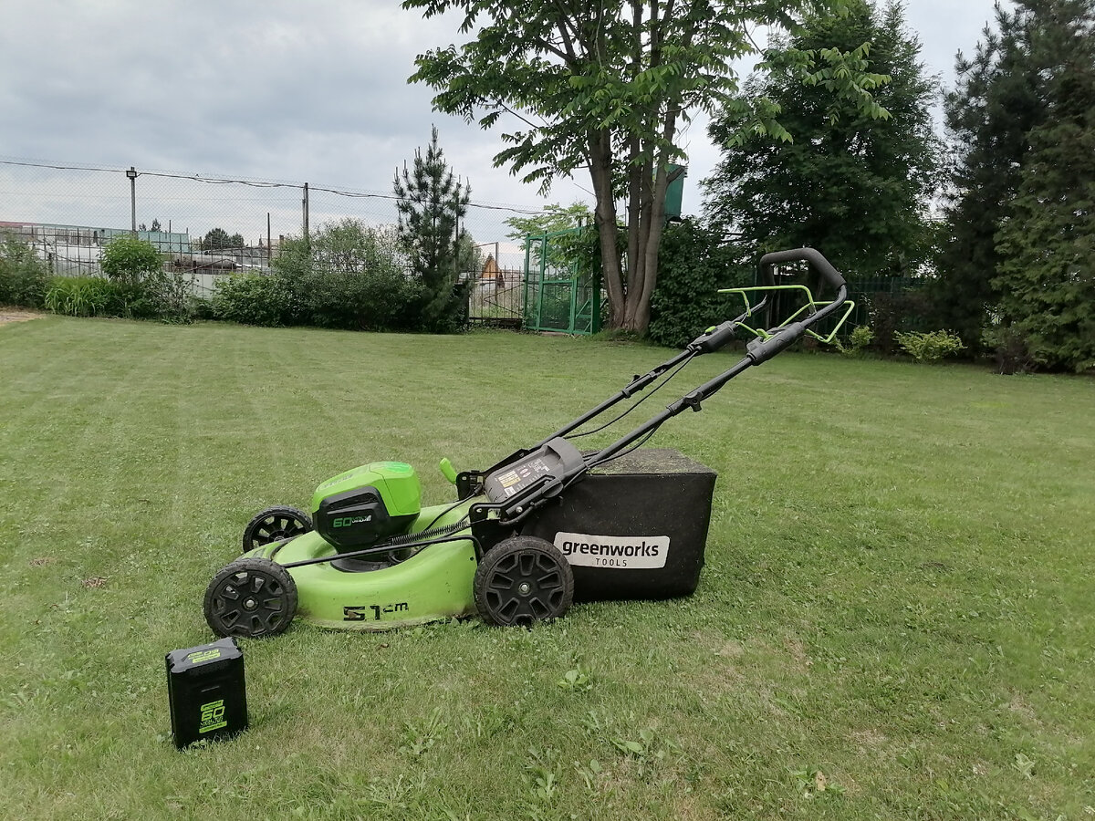 Кошение газона 13 июня 2023г 