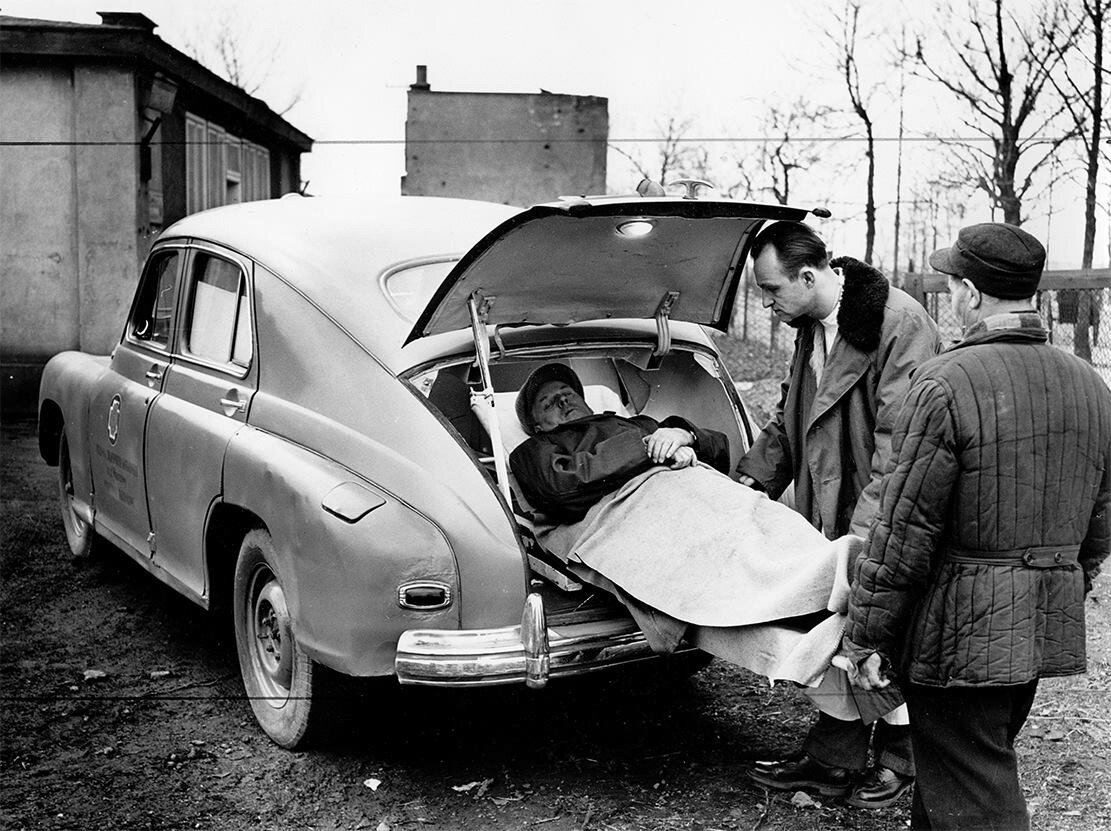 Санитарный вариант ранней Warszawa.Реклама