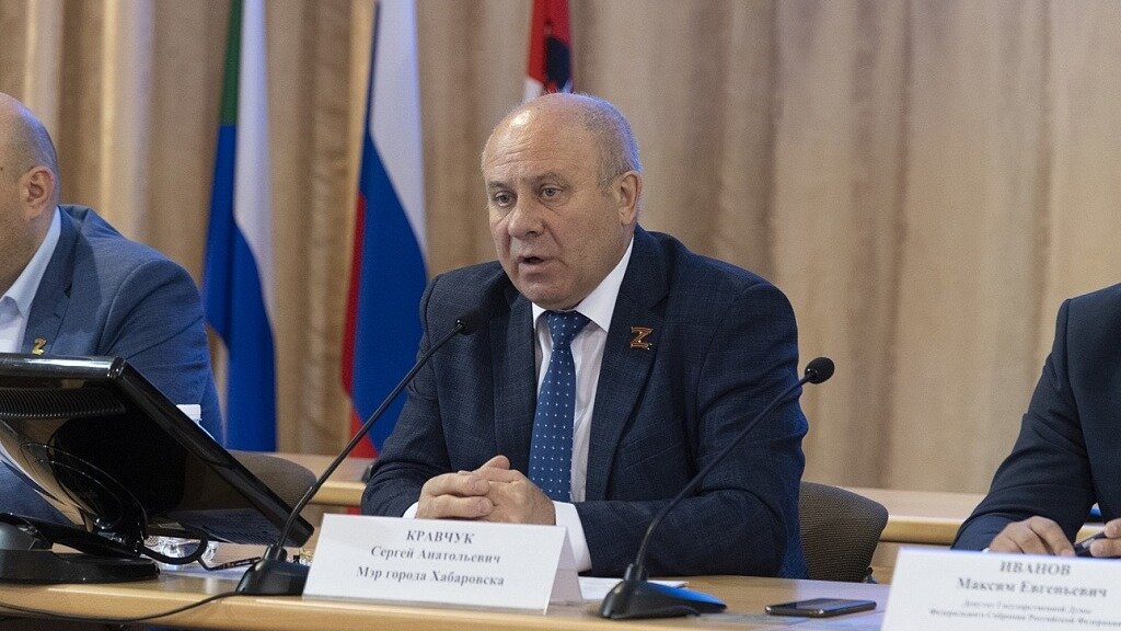     На заседании городского штаба по поддержке мобилизованных хабаровчан и их семей обсудили новые виды поддержки, а также взаимодействие с Дальневосточным государственным медицинским университетом.