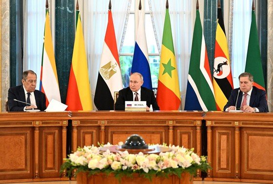    Президент РФ Владимир Путин на встрече с лидерами ряда африканских государств