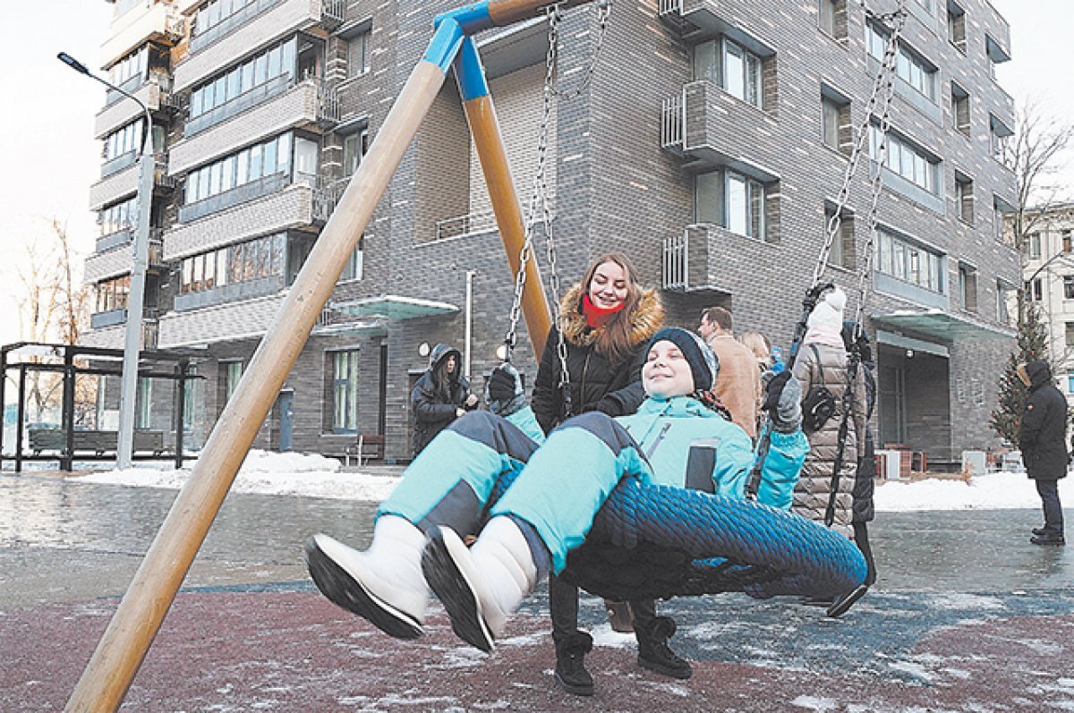    К юбилею Ноябрьска отремонтируют фасады пяти зданий