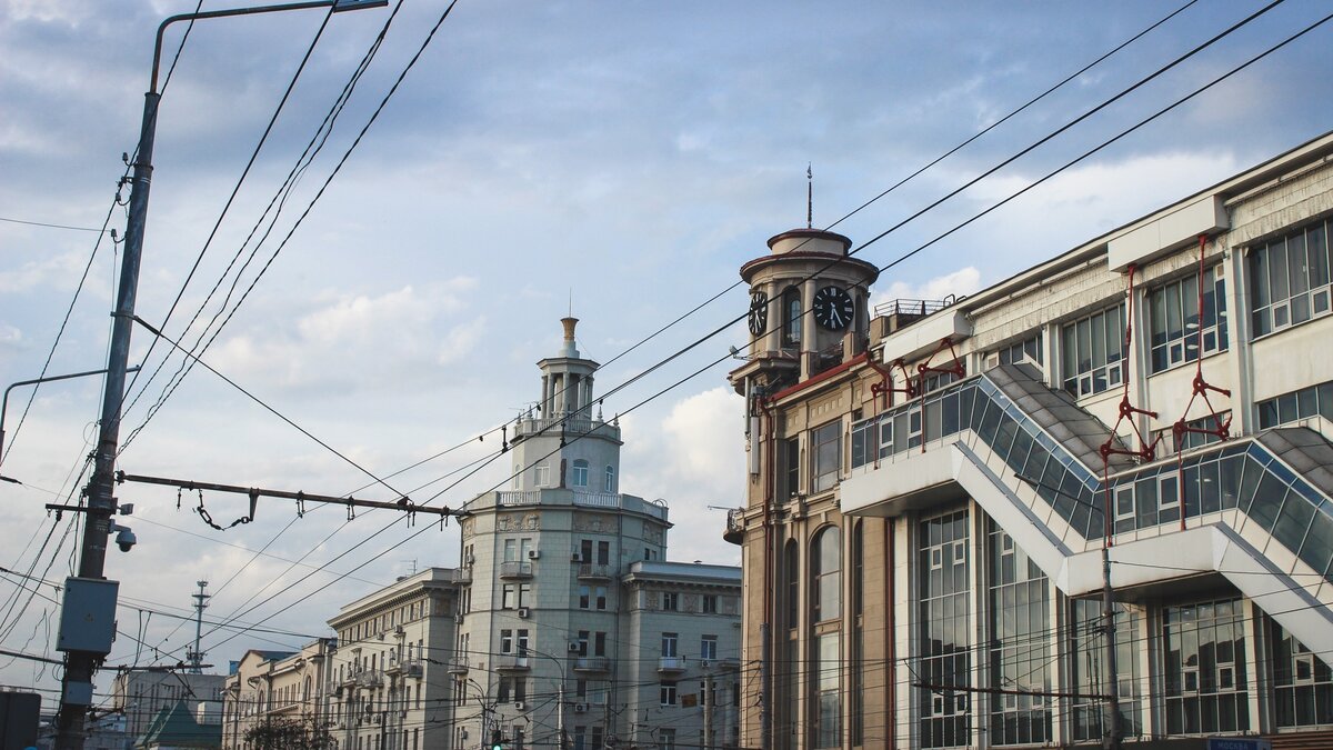     Перевод часов — это всегда большой стресс для организма, который приводит к проблемам со здоровьем, сообщила RostovGazeta физиолог ЮФУ Оксана Кундупьян.