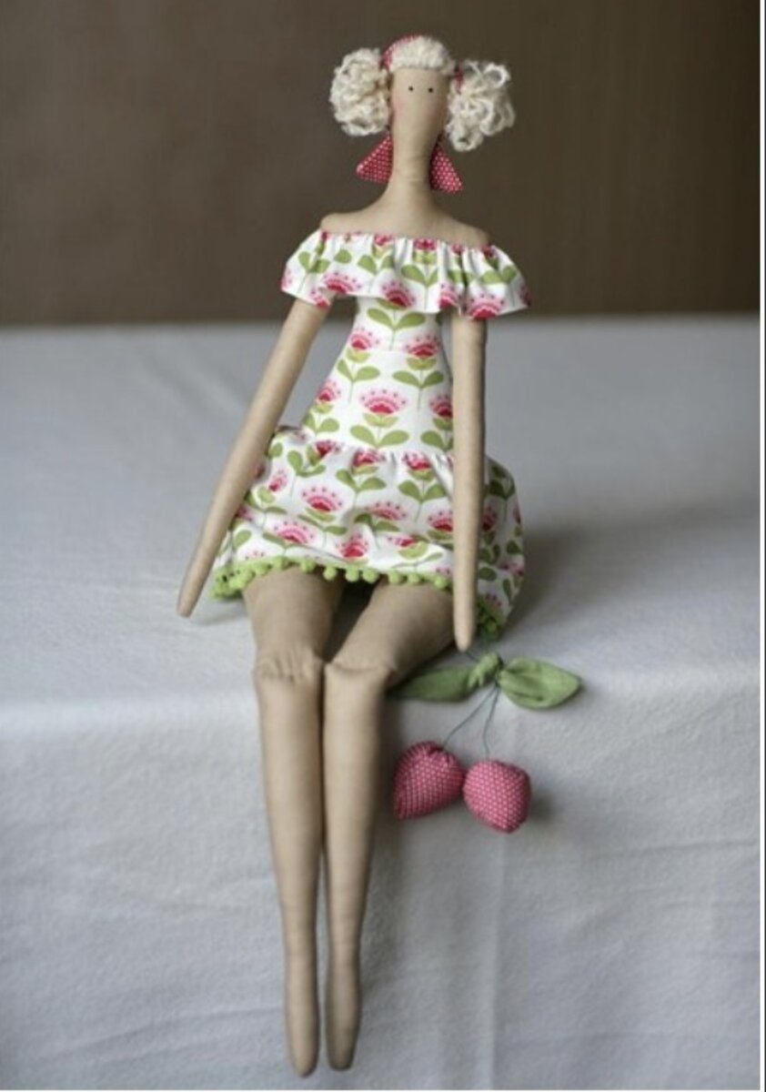 Кукла мама ноги. Кукла Тильда длинноножка. Шьем куклу тильду. Кукла с длинными ногами. Кукла длинными ногами из ткани.