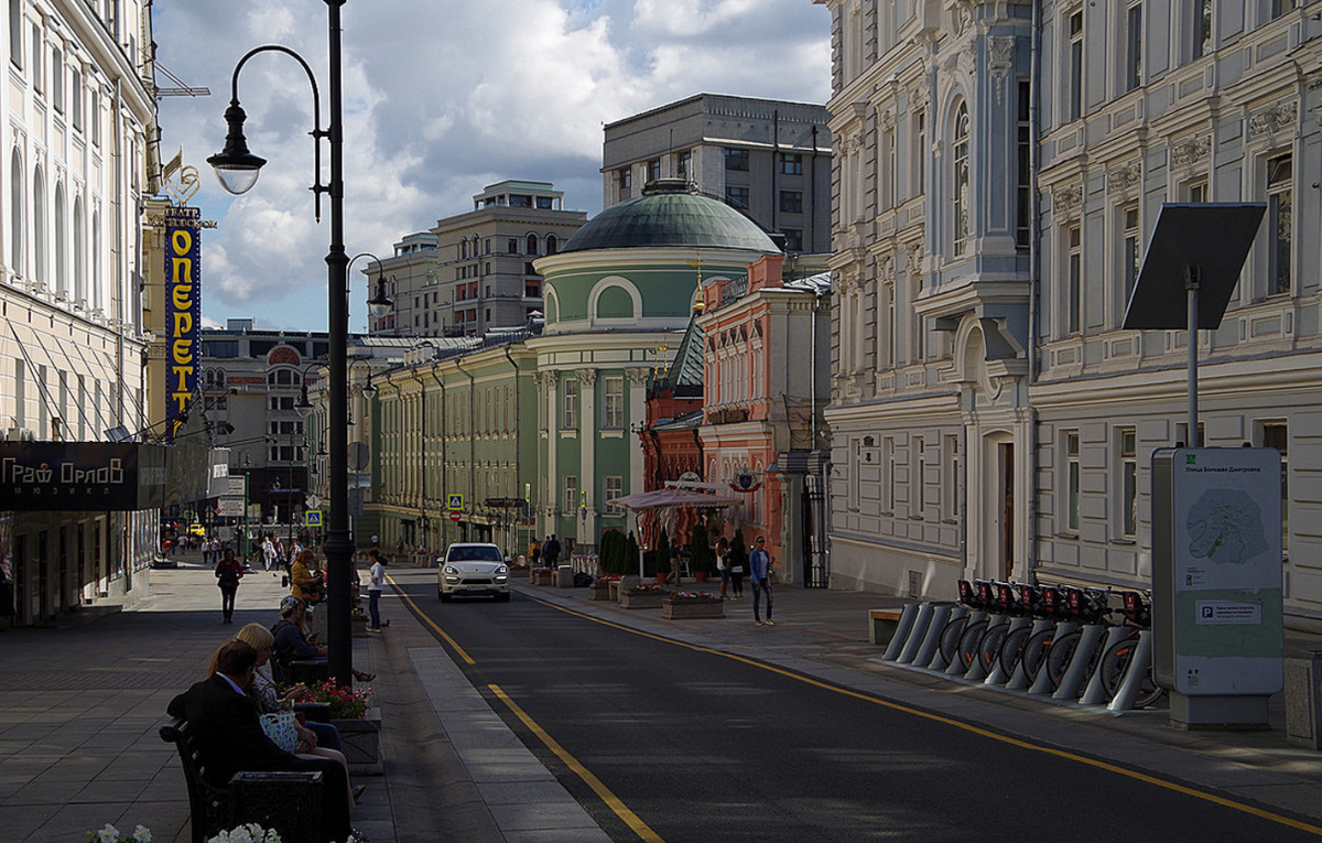 Улица большая Дмитровка. Большая Дмитровка Москва. Улица Дмитровка в Москве. Улица большая Дмитровка 8.