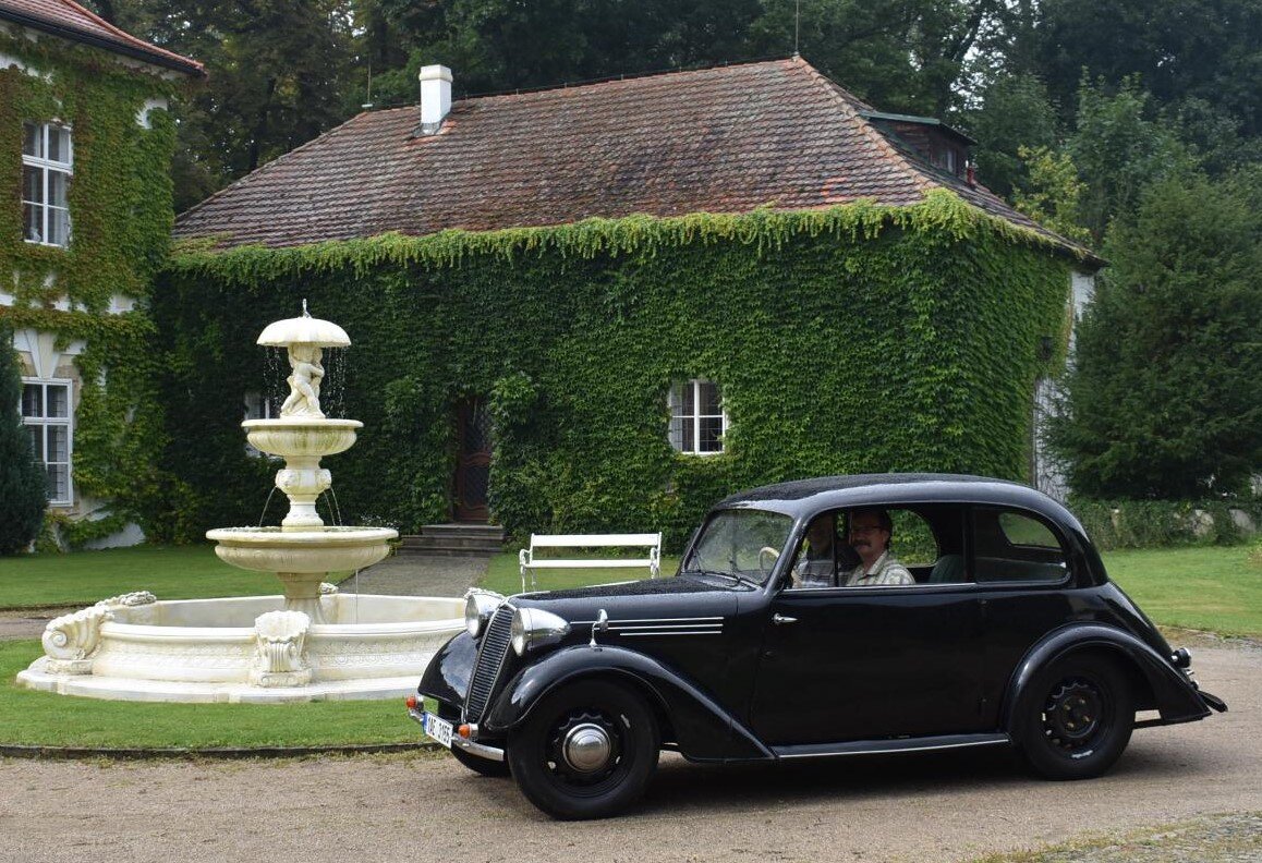Tatra 57b