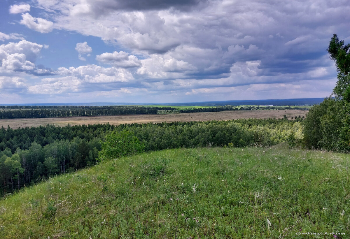 Село вдалеке. Фото автора