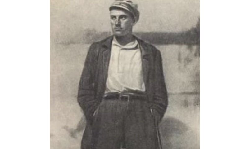 Владимир Маяковский в рубашке апаши. Источник фото liveinternet.ru