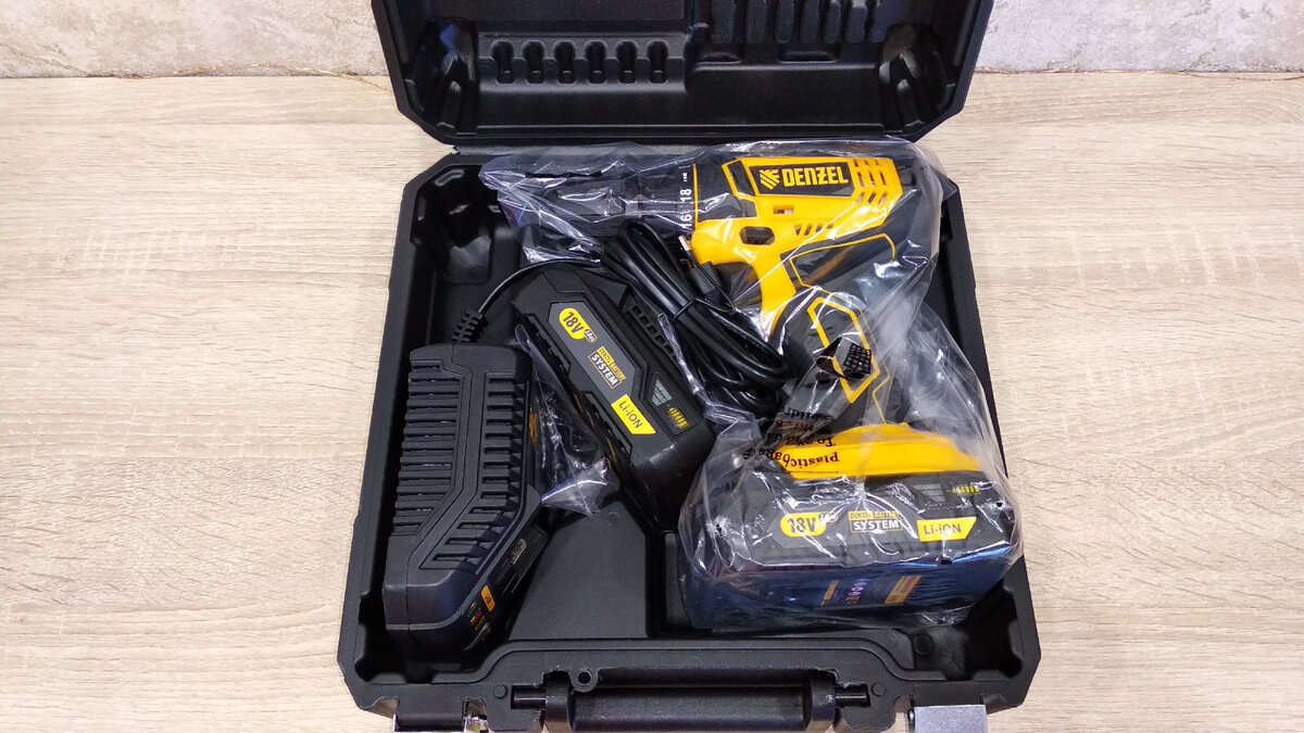 Шуруповерт дома – это почти аксиома. Он давно стал одним из обязательных инструментов, которые нужно держать дома просто так, чтобы были.-4-2