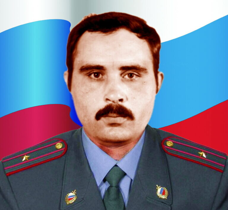    Виктор Самохин отправился на выручку попавших под обстрел бойцов и попал в засаду Кристина Просвиркина