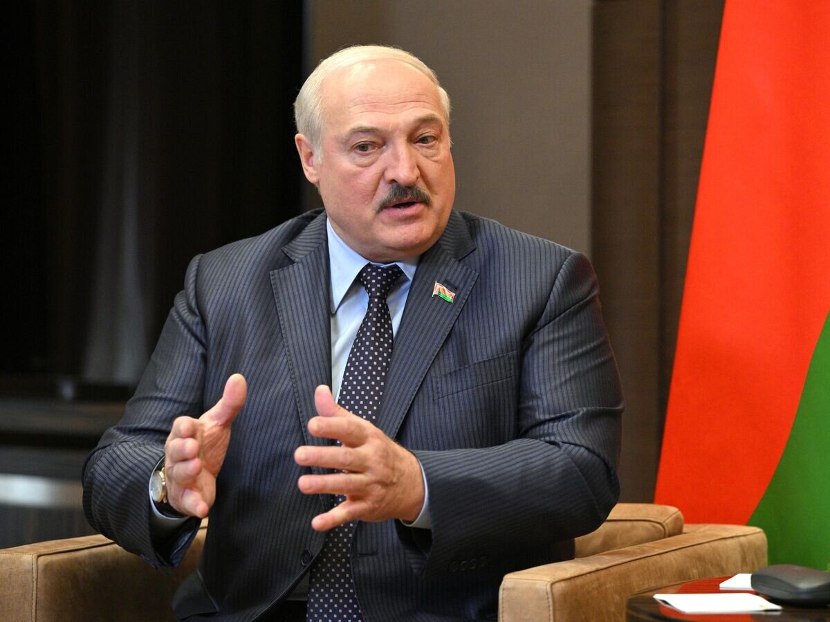    Президент Белоруссии Александр Лукашенко во время встречи с президентом РФ Владимиром Путиным© РИА Новости / Рамиль Ситдиков