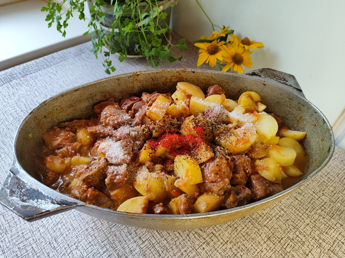 Картошка, тушеная с печенью в томате | Готовим вкусно дома/ Кулинария/  Рецепты | Дзен