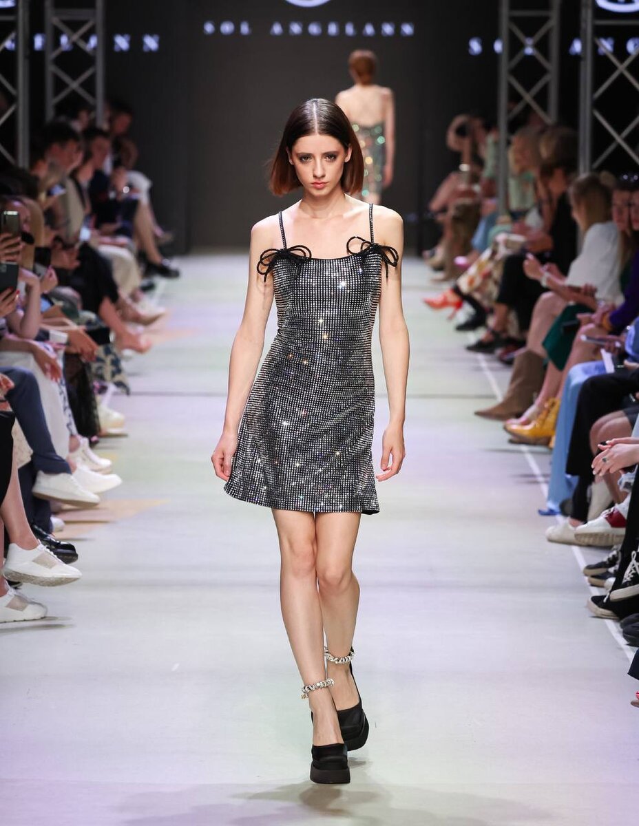 Источник фото: https://moscowfashion.ru/ 