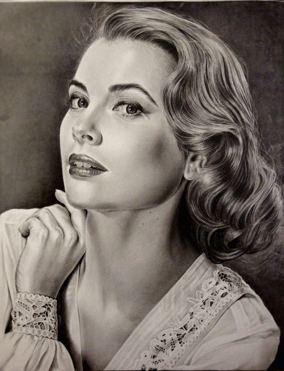 Рисунок по фото с красивым лицом девушки, принцесса монако