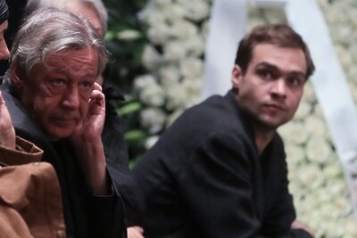    Аактёр Михаил Ефремов и Николай Ефремов (справа) ©Виталий Белоусов РИА Новости