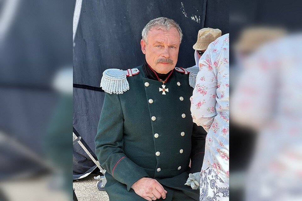    Сергей Жигунов в новом фильме играет Эдуарда Тотлебена. Фото: Zhigunovochka