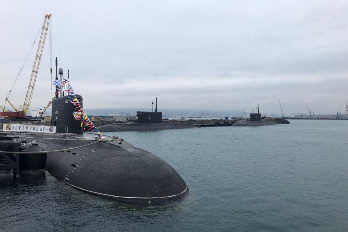    Отец Ржицкого рассказал, что ему позвонили сослуживцы сына со всей страны
