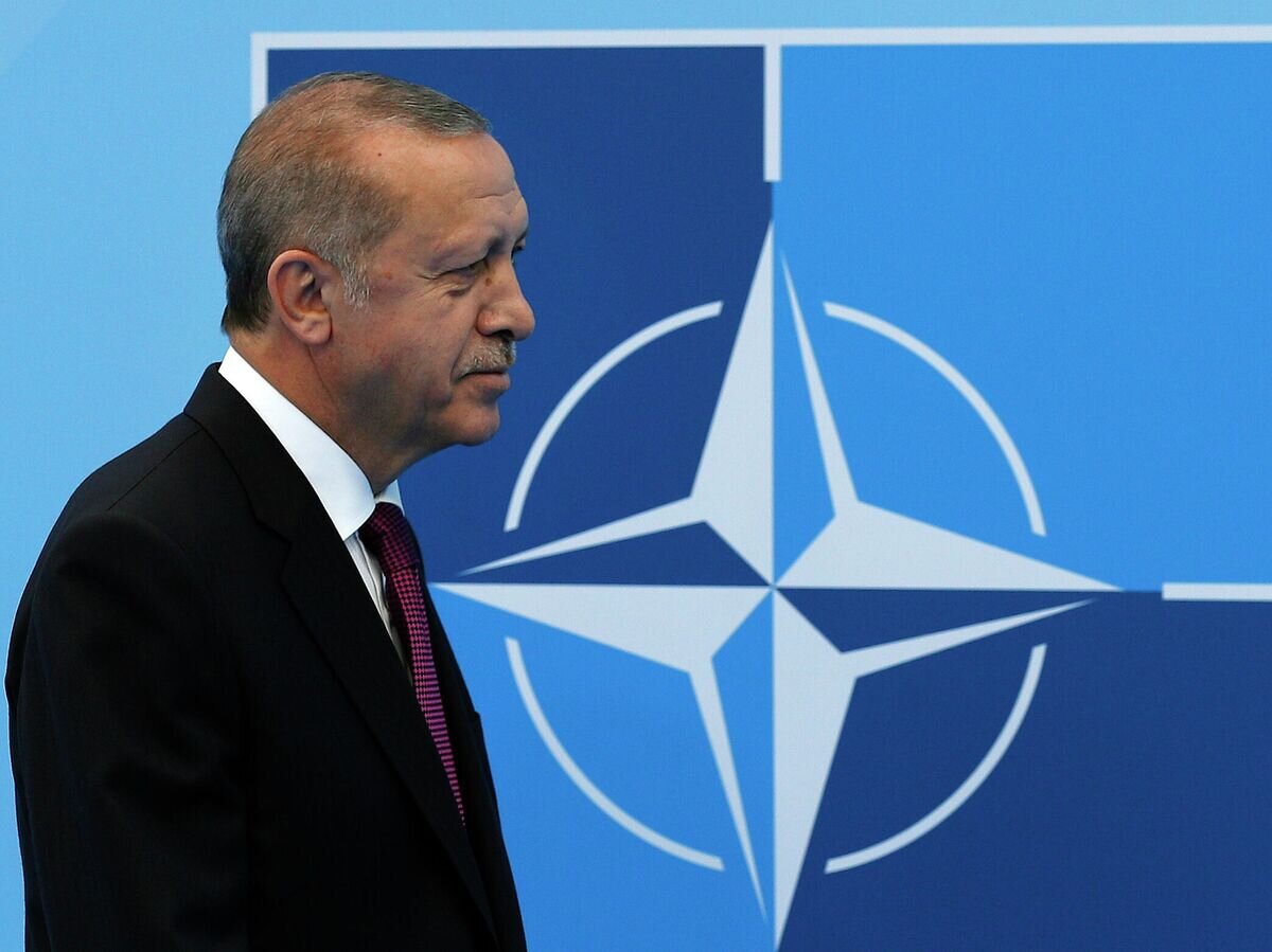    Президент Турции Реджеп Тайип Эрдоган на саммите НАТО в Брюсселе© AP Photo / Francois Mori