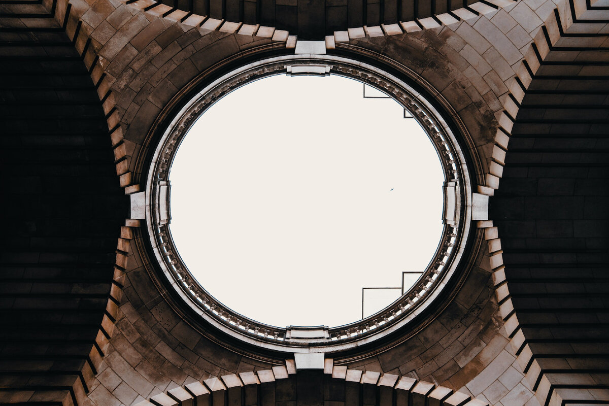 2. Photo by Karsten Winegeart on Unsplash