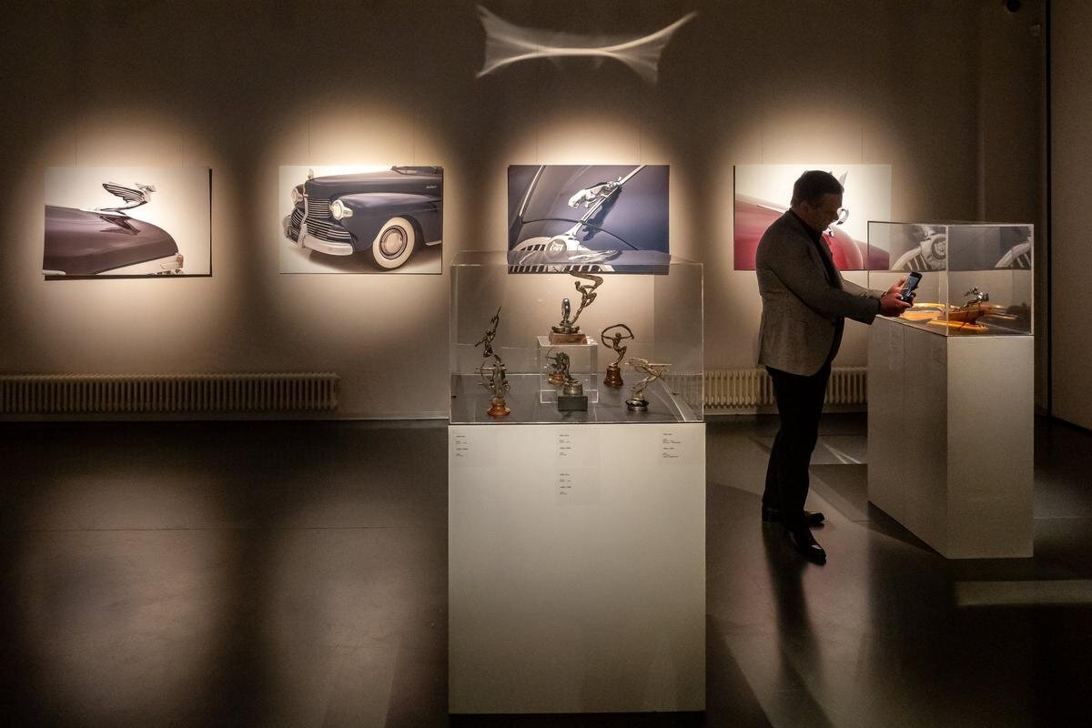 Феномен маскота берет начало в туманные и овеянные романтикой самопередвижения годы зари автомобилизма.

Фото: Олег Золото / MR7