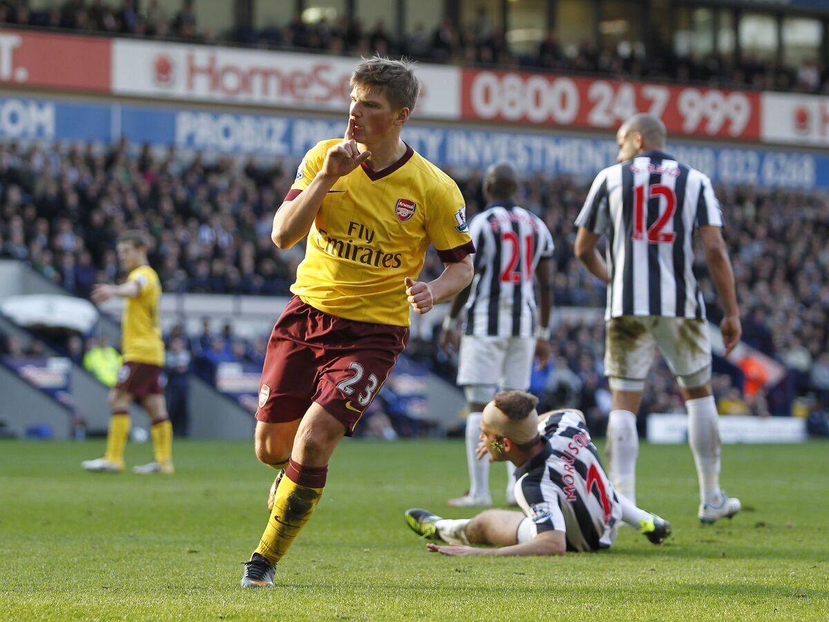    Андрей Аршавин в матче английской Премьер-Лиги "Вест Бромвич Альбион - Арсенал"© AFP 2023 / Ian Kington