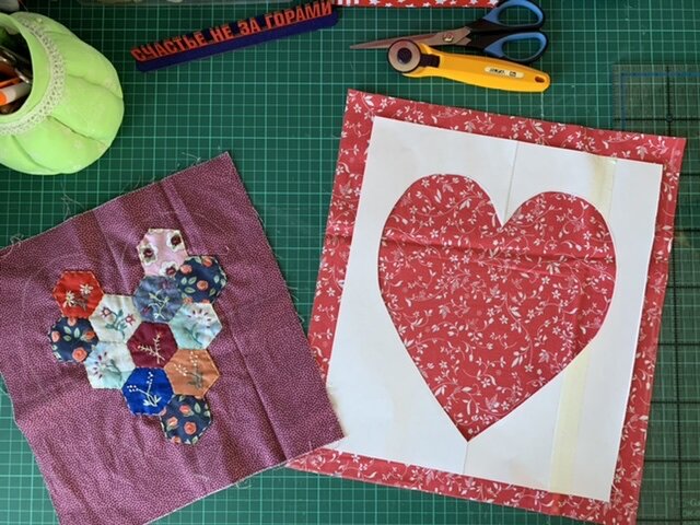 Украсила сердце гексагонами (1 дюйм). 