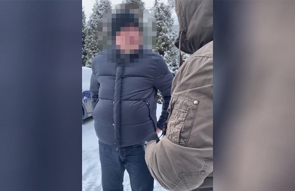     Мужчин заключили под стражу.