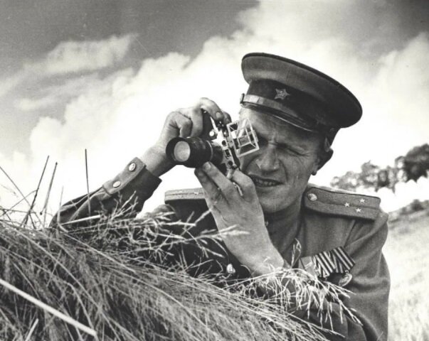 Военный фотокор 1945 год. russian7.ru