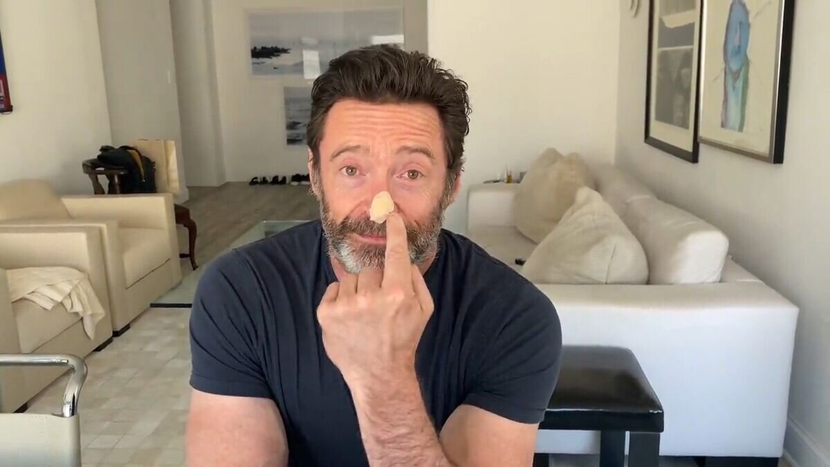 Хью Джекман обратился к поклонникам в соцсетях и рассказал о своем обследовании