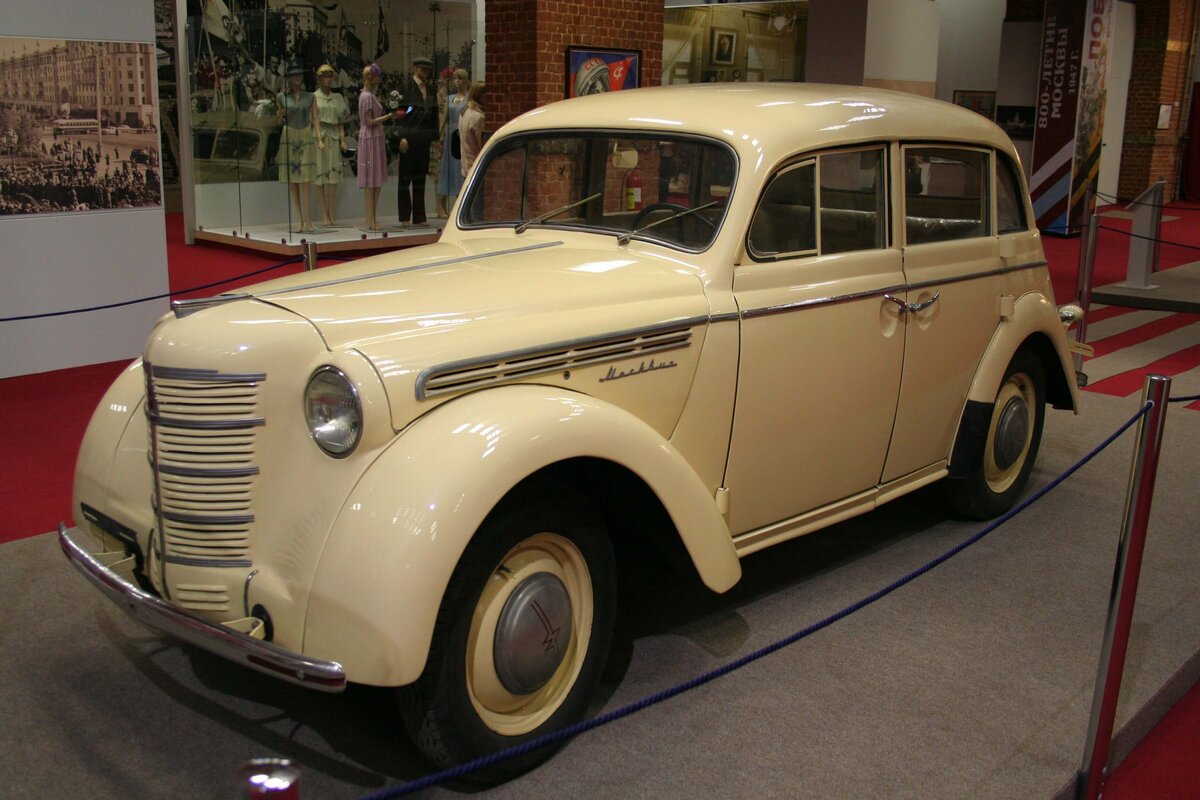 Москвич 400-й серии. Тоже в "прошлой жизни" иномарка Opel Olympia B