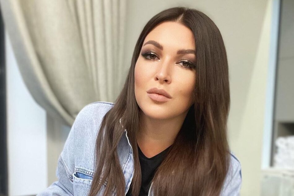     «Я счастлива»: Ирина Дубцова купила 17-летнему сыну квартиру в Москве