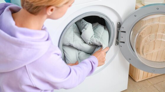    Как правильно постирать куртку: без разводов и сбитого наполнителя Татьяна Сидорова