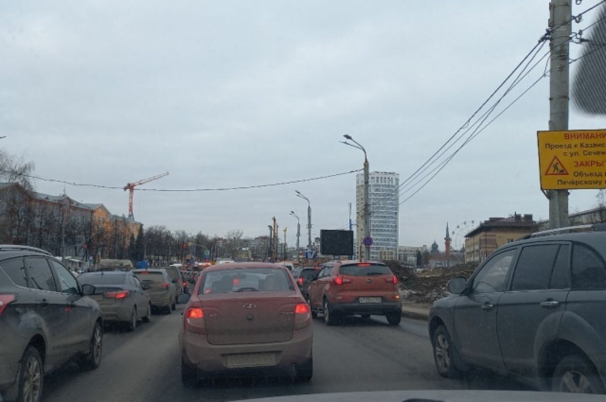    В Нижнем Новгороде образовались 9-балльные пробки вечером 6 апреля