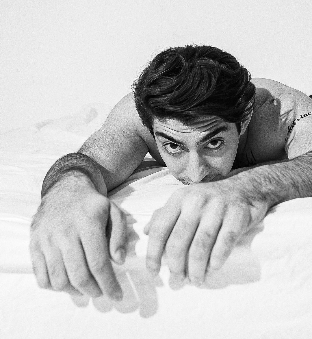 Такой взгляд на женщину, как у Миронова, весьма распространен среди мужчин, которые не могут понять, почему они сами не воплощаются в их идеальных представлениях. Они ответственны за свое собственное разочарование, но ставят все вину на женщин, которые больше привлекаются к мужчинам с яркой индивидуальностью, чем к тем, кто лишь пытается угодить.