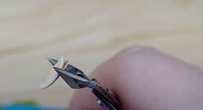 Расщипить  щипчиками