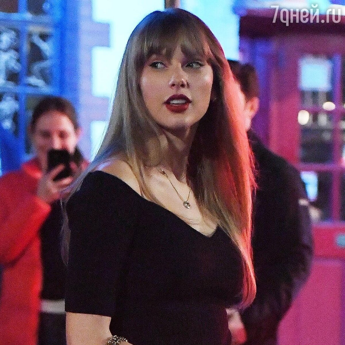    Тейлор Свифт LEGION-MEDIA