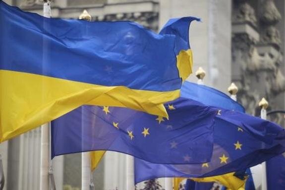    В агентстве Bloomberg поддержку Украины сравнили с операцией «Немыслимое»