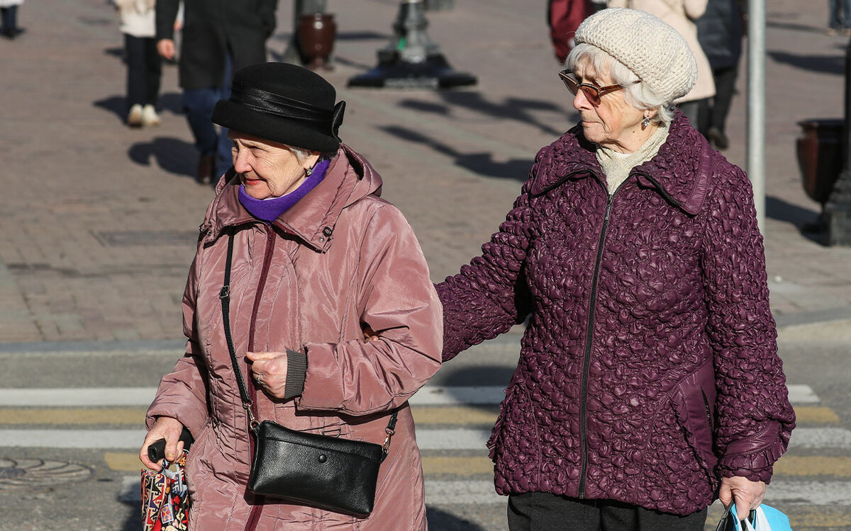 Май пенсионеры. Пожилые люди. Пенсионеры в Москве. Пенсионеры пенсия. Пенсионеры фото.