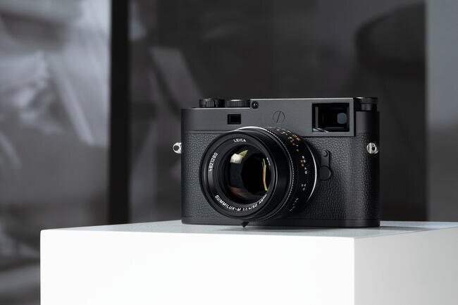    leica-camera.com