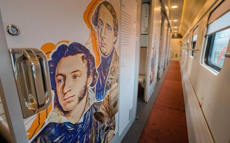    Брендированный туристический вагон поезда «Оренбуржье» будет курсировать с 20 апреля Кристина Просвиркина