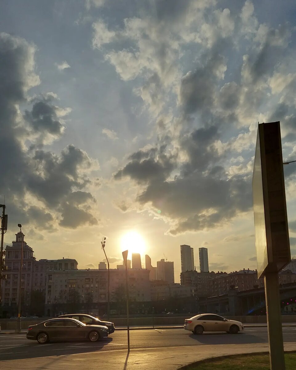 На Саввинской набережной 