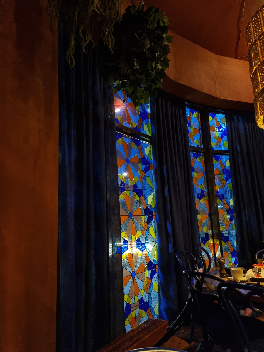 Витражные окна