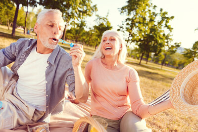    Пожилая пара © Adobe Stock