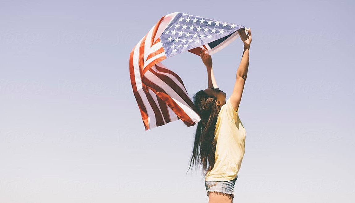 Вай какая американочка!
Источник изображения: https://c.stocksy.com/a/qh5100/z9/260266.jpg
