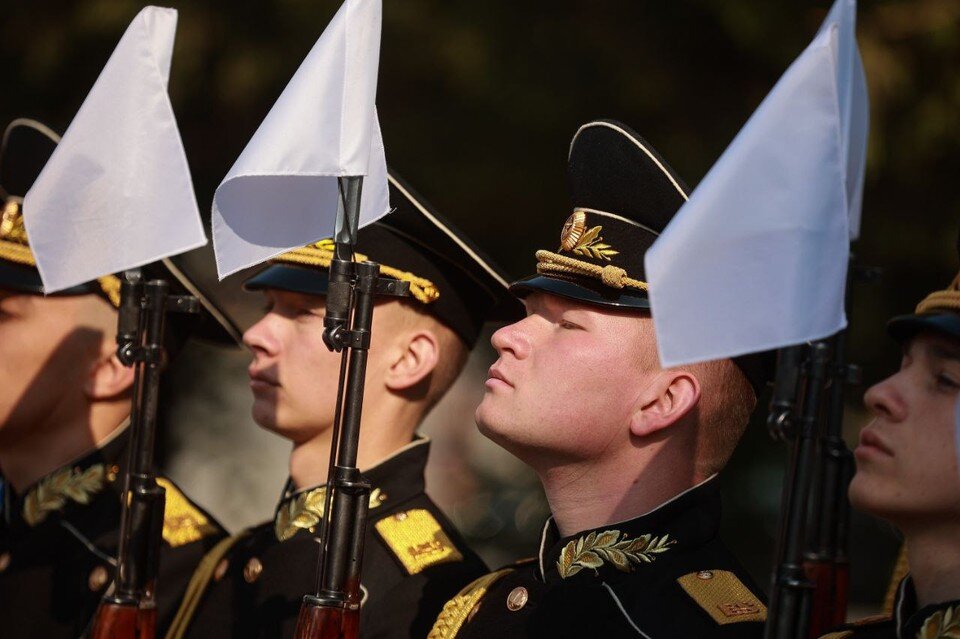   Валерий ЗВОНАРЕВ