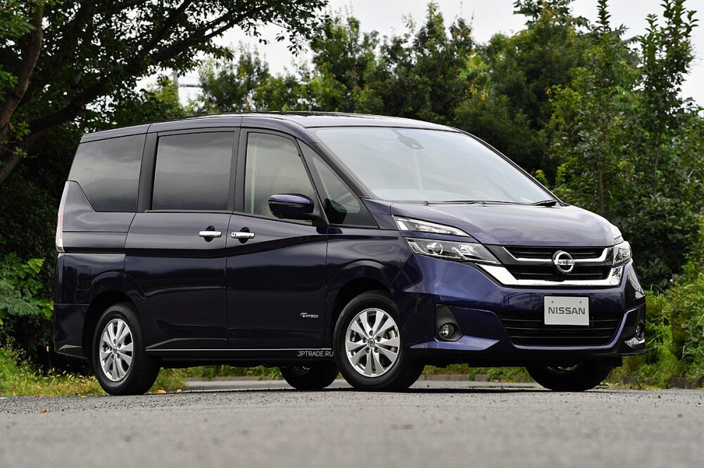 NISSAN SERENA