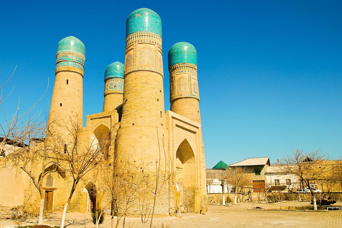 Чор минор. Медресе чор минор в бухаре. Чор-минор мечети узбекистана. Чор минор. Chor minor в бухаре.