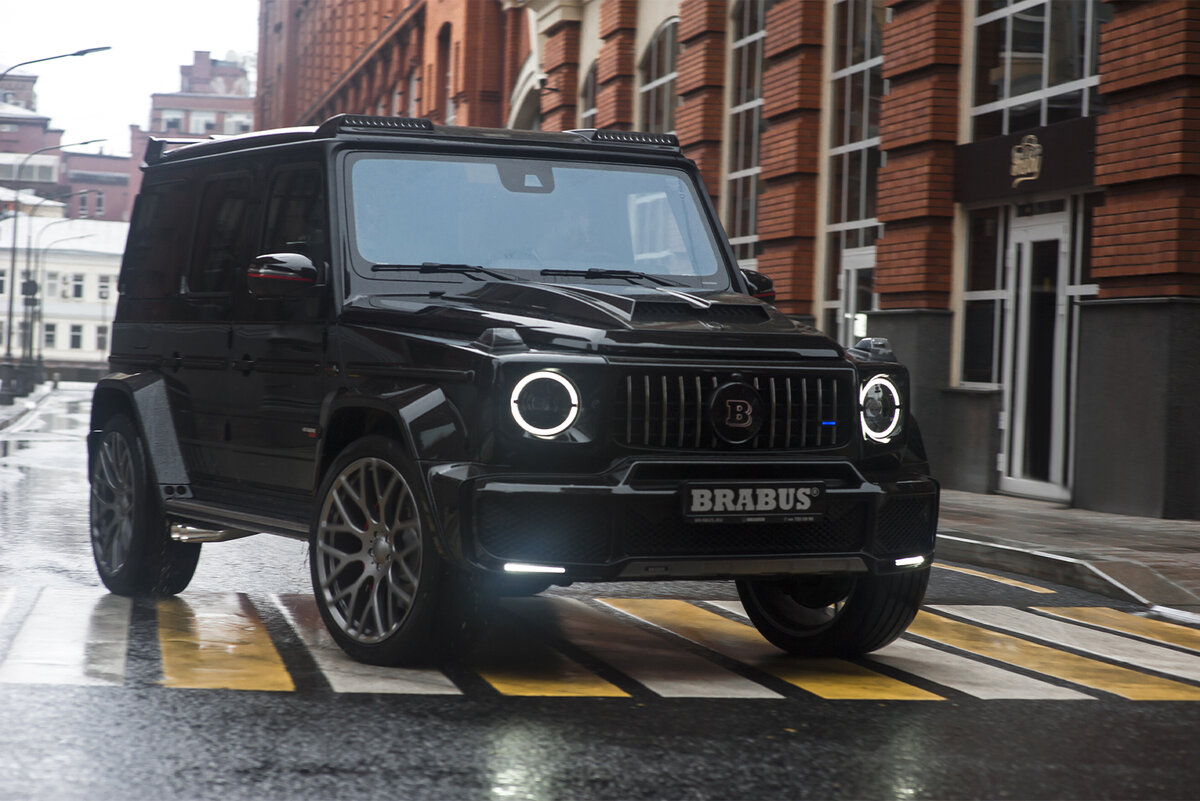 Mercedes Benz g63 Brabus 2021