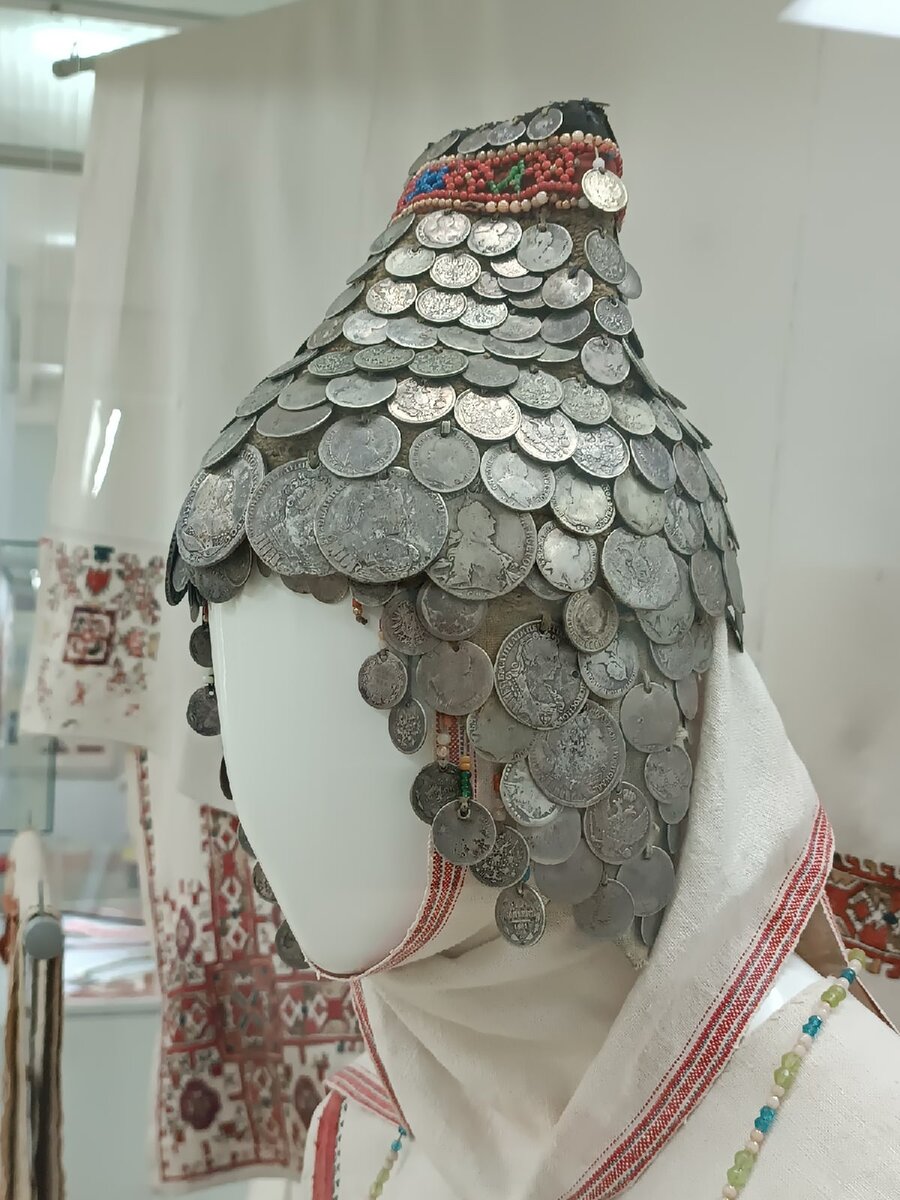 Экспозиция в филиале Чувашского национального музея -  Музее чувашской вышивки